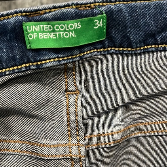 United Colors Of Benetton All New Blue Jeans in Waist Size 34 - Picture 3 of 5